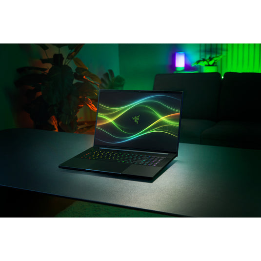 Razer blade 18 (2026) 18 gaming laptop (zwart | core ultra 9 290hx plus | rtx 5090 | 64 gb | 2 tb ssd)