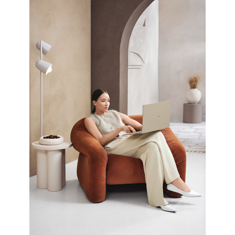 Laden Sie das Bild in Galerie -Viewer, Asus zenbook a16 ux3607oa-sq013w 16 copilot+ laptop (beige | snapdragon x2e-94-100 | qualcomm adreno | 48 gb | 1 tb ssd | oled)
