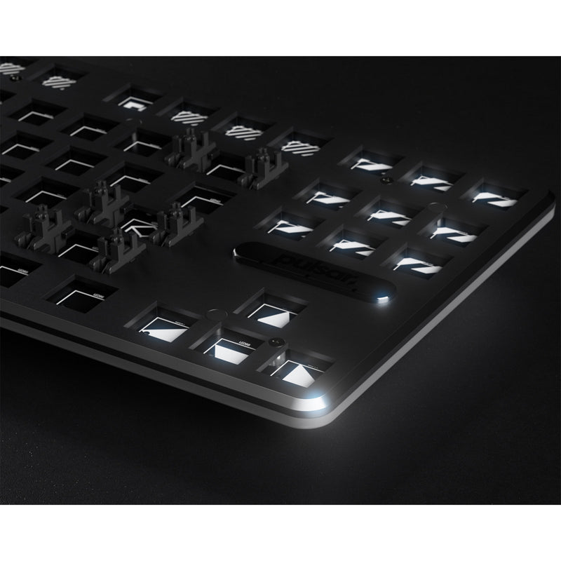 Chargez l'image dans la visionneuse de la galerie, Pulsar pcmk 2he tkl mechanical gaming keyboard (wit, us lay-out (qwerty), 80% (tkl), rgb, pbt double-shot keycaps, hot-swap)
