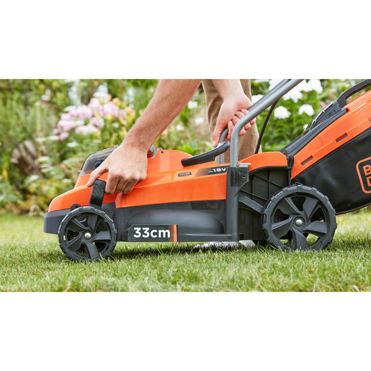 Black+decker bcmw3318l2-qw 2x 18v grasmaaier (oranje zwart, 2x 18v 2.5ah accu en oplader inbegrepen)