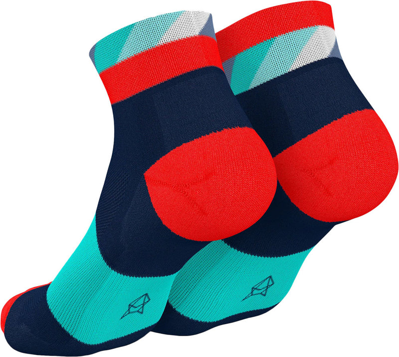 Load image into Gallery viewer, Incylence ultralight strides short - socks
