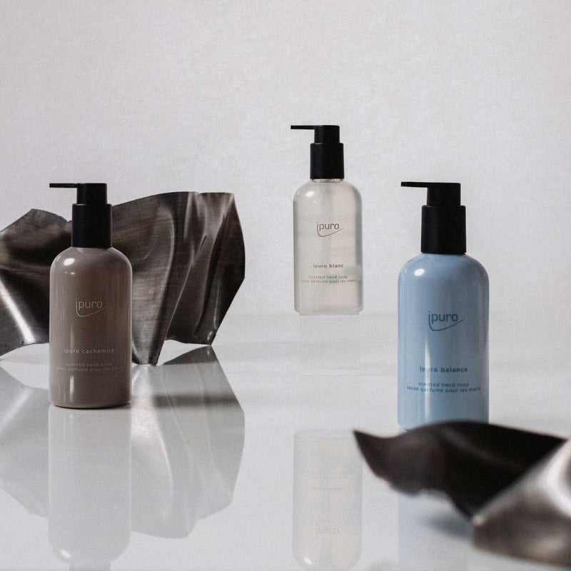 Load image into Gallery viewer, Ipuro scented hand soap blanc 250ml
