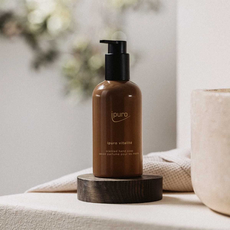 Load image into Gallery viewer, Ipuro scented hand soap vitalité 250ml
