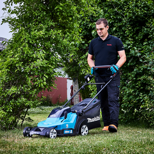 Makita dlm432pt2 | lxt accu grasmaaier 2x18v 43cm in doos (2x 5.0ah accu + dc18rd duolader) - dlm432pt2