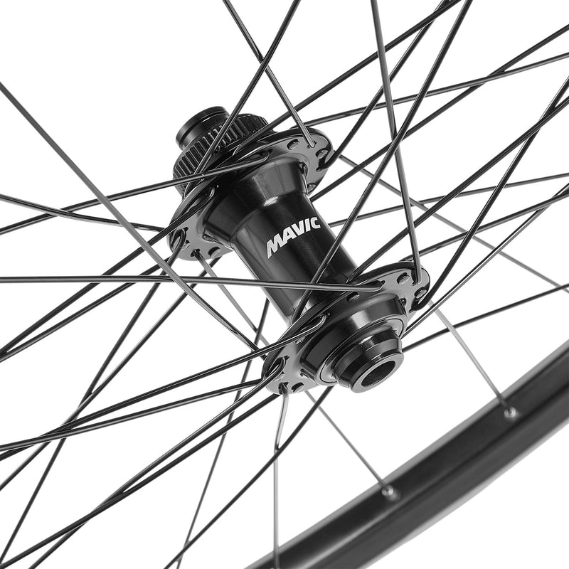Load image into Gallery viewer, Mavic e-access xr22 28 cl front wheel
