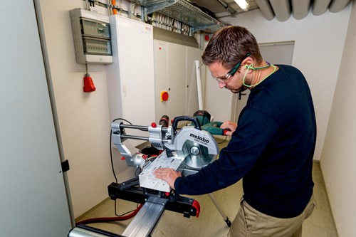 Load image into Gallery viewer, Metabo kgsv 254 mc afkortzaag met trekfunctie - 615254000
