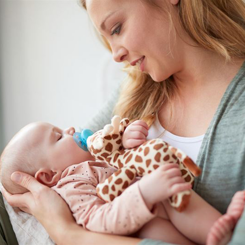 Laden Sie das Bild in Galerie -Viewer, Philips fopspeen avent ultra soft snuggle
