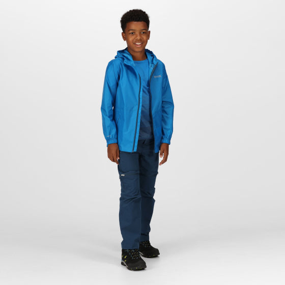 Load image into Gallery viewer, Regatta Pack It III regenjas jongens blauw maat 9-10 jaar
