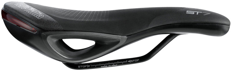 Load image into Gallery viewer, Selle italia st7 superflow saddle
