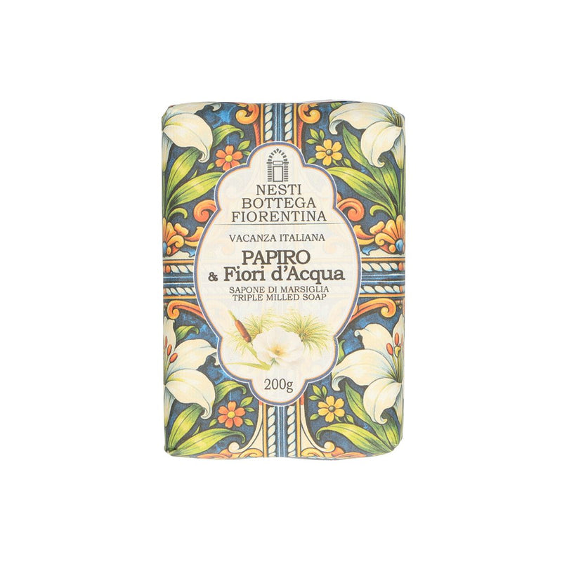 Afbeelding laden in galerijviewer, Nesti bottega fiorentina papiro fiori d'aqua zeep 200gr.
