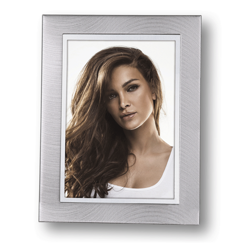 Load image into Gallery viewer, Zep Fotolijst H2246 Wels Silver 10x15 cm
